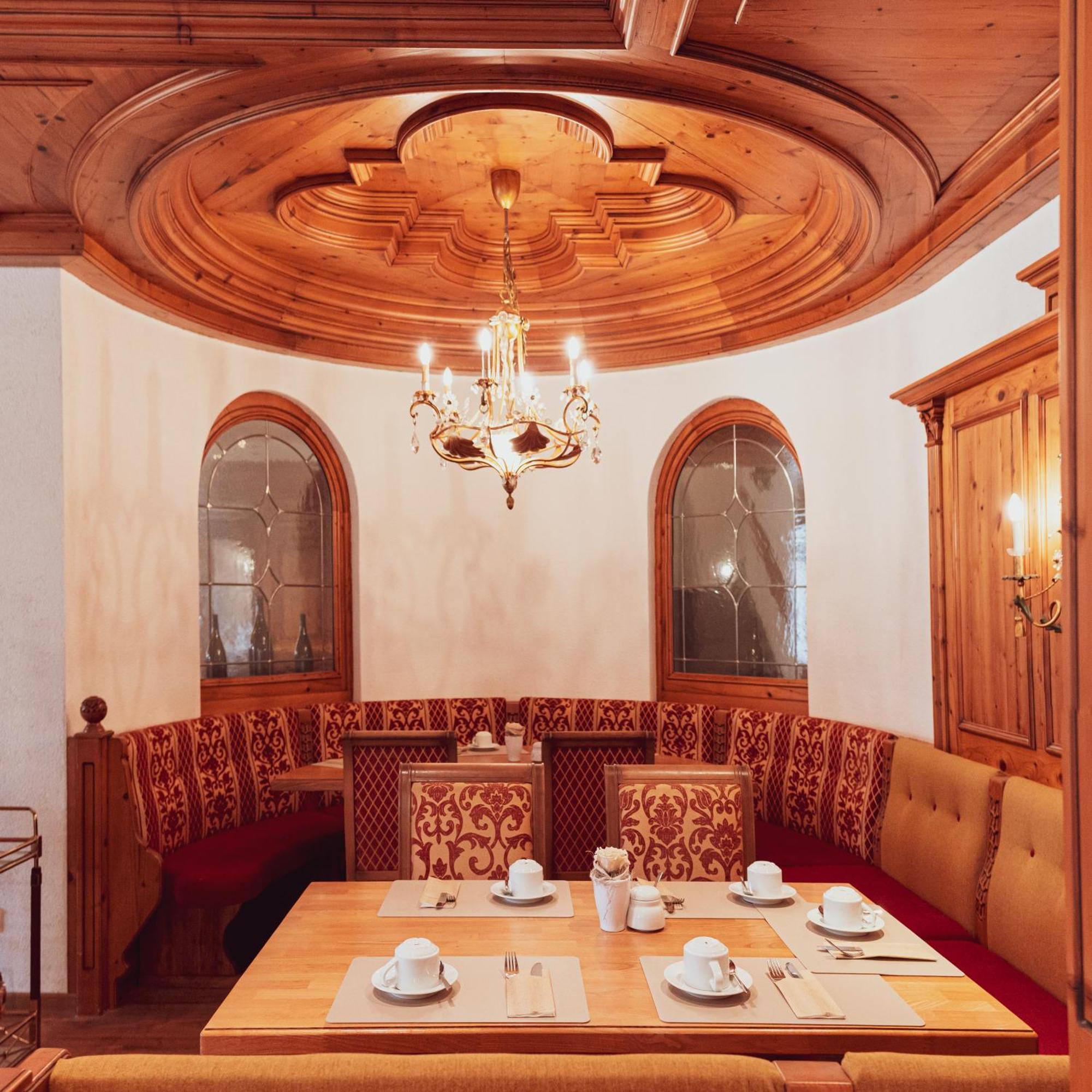 Hotel-Restaurant Kreuzberghof Tagungs- Und Veranstaltungshotel Tiefenbach  Kültér fotó