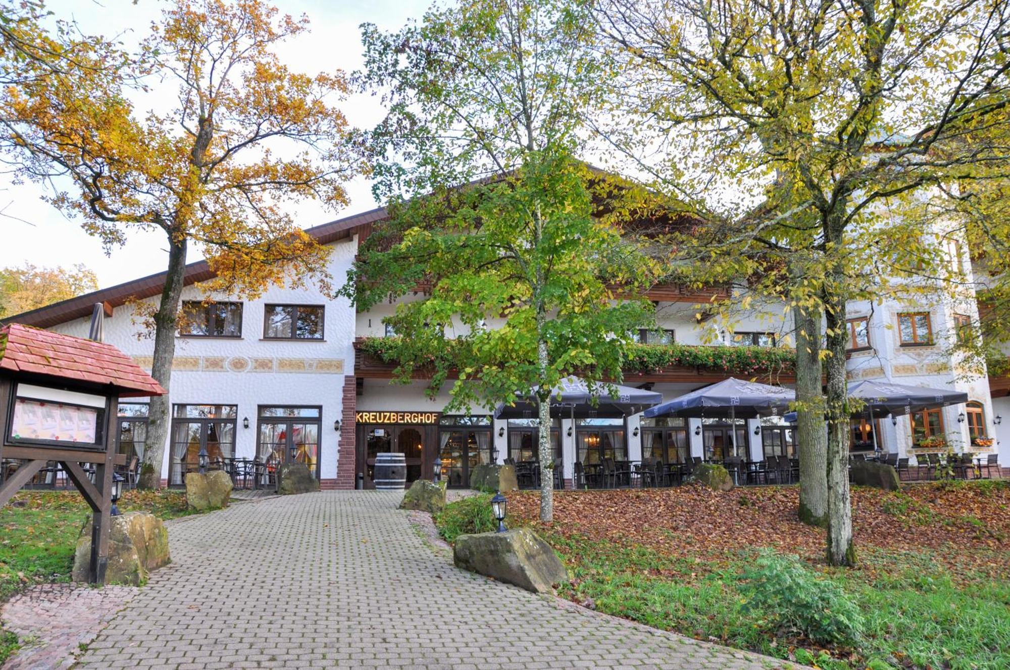 Hotel-Restaurant Kreuzberghof Tagungs- Und Veranstaltungshotel Tiefenbach  Kültér fotó