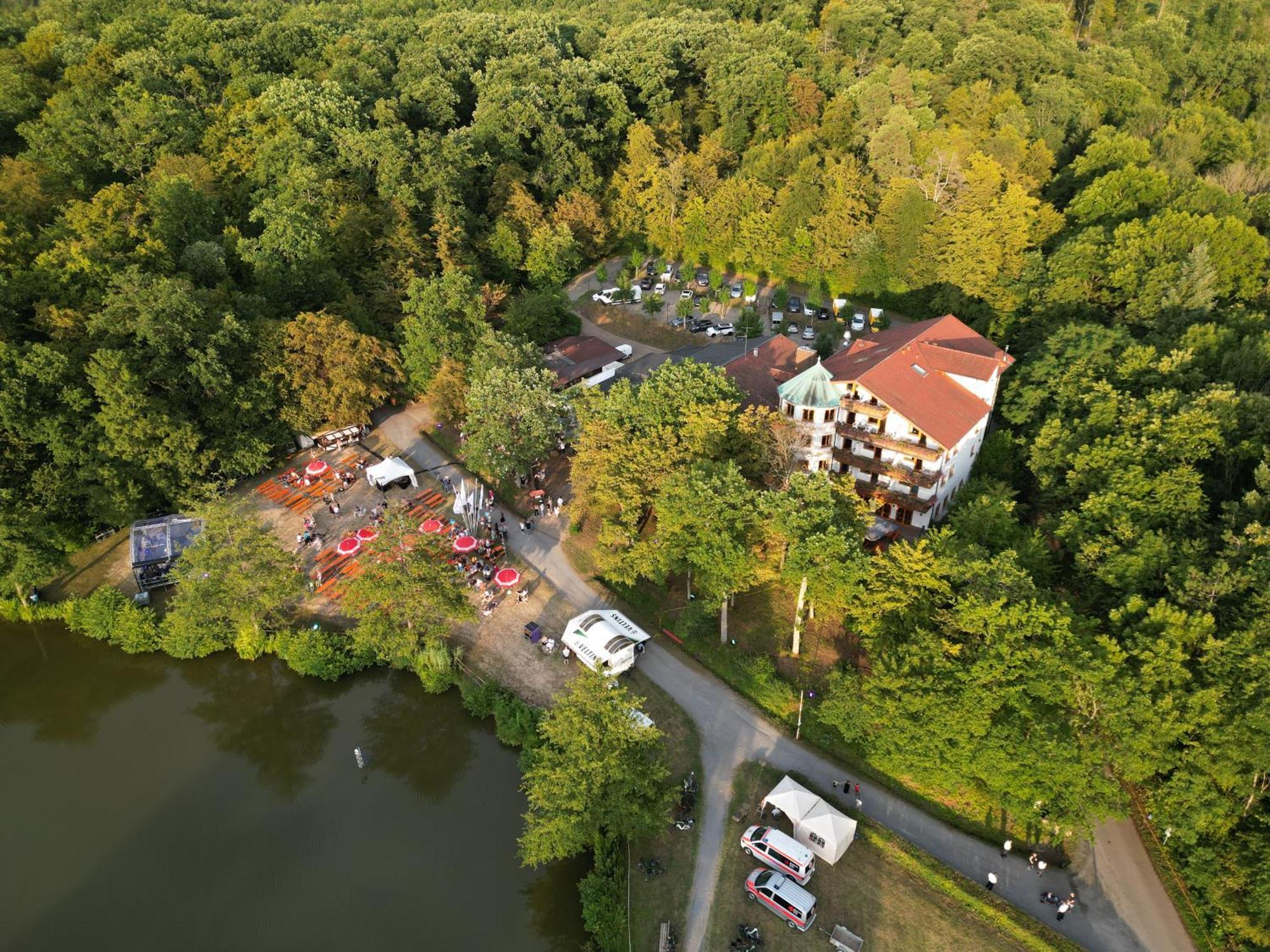 Hotel-Restaurant Kreuzberghof Tagungs- Und Veranstaltungshotel Tiefenbach  Kültér fotó